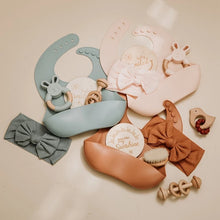 Load image into Gallery viewer, The London - Brown Headband Baby Gift Set
