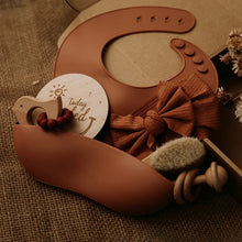 Load image into Gallery viewer, The London - Brown Headband Baby Gift Set
